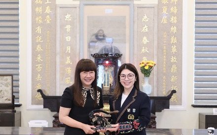 保良局乙巳、丙午年董事會移交銀物印信儀式