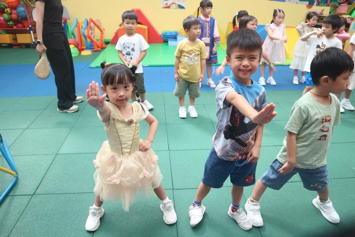 6月份生日庆祝会暨中华文化体验日