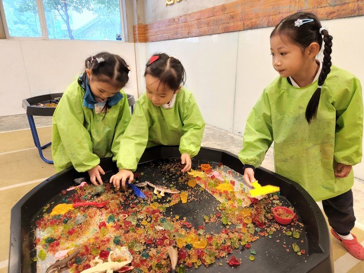 20241120 高班參觀智樂遊戲萬象館