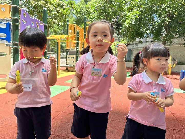 20250610初班吹泡泡