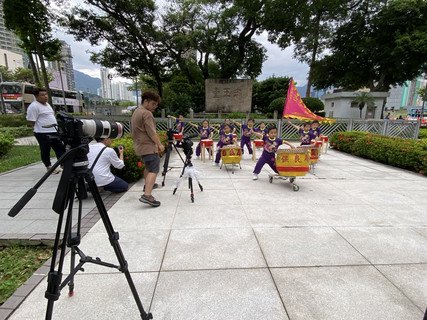 Filming in Sung Wong Toi Garden