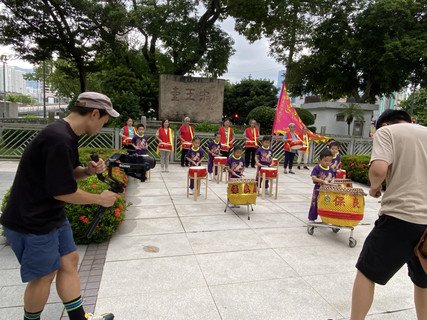 Filming in Sung Wong Toi Garden