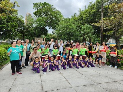 Filming in Sung Wong Toi Garden