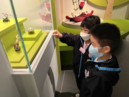 Visit the Hong Kong Heritage Museum