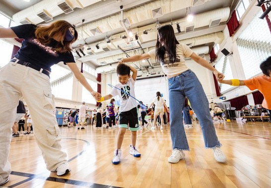 家長幼兒齊合作，輕鬆過關! 