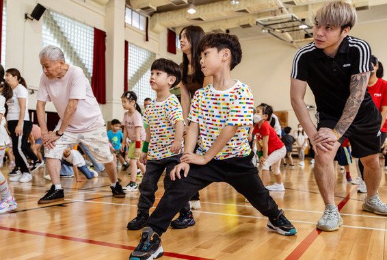 要先認真地做熱身啊!   