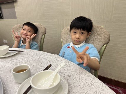 Visit Fung Tak Park , Ambulance Depot ,Yum Cha Activity