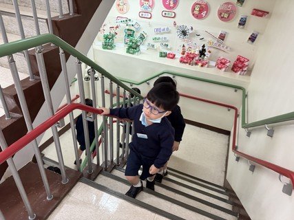 2024.10.24 Visit to Hong Kong Yakult Co Ltd.