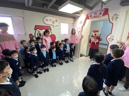 2024.10.24 Visit to Hong Kong Yakult Co Ltd.