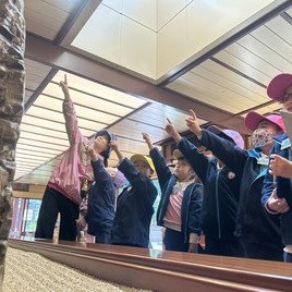 嘩!這些石頭好特別啊!