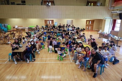 保良局属下小学及幼稚园举办多场「编织幸福感工作坊」，吸引超过600名师生与家长参与。
