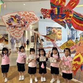 集齊所有展區的印章就可以換小禮物。 