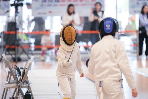 小劍手們盡情發揮，竭盡所能參賽，展現出奮鬥的精神。