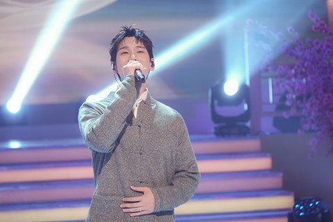 （Chinese Only）林奕匡演唱《那些不愛我的人》。