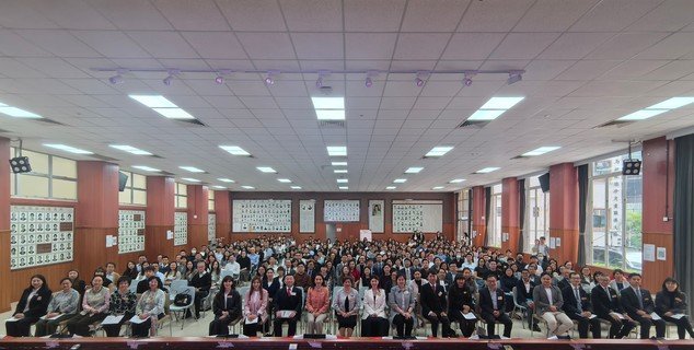 保良局举办「2026年全国两会精神分享会」与管理层、属校校长及员工分享全国两会重点内容。